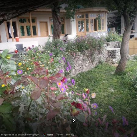 Karimabad  Mountain Refuge Guest House מראה חיצוני תמונה